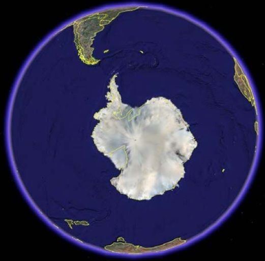 Dette er Antarktis, tatt i år 2007. Landet rundt sydpolen har vært dekket av is i minst 10 millioner år.